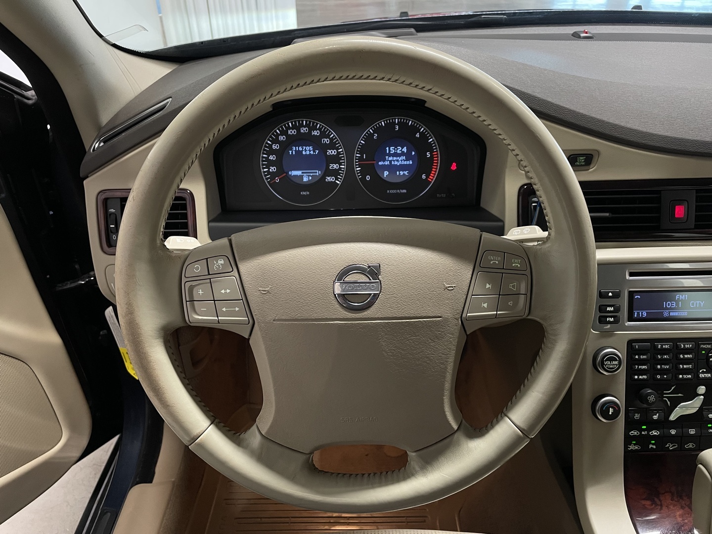 VOLVO XC70 2008