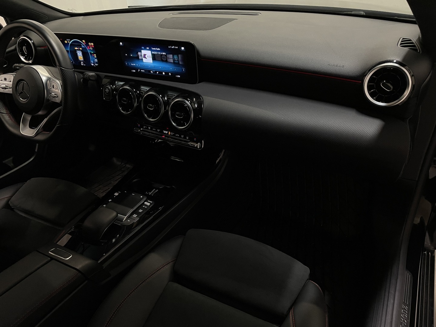 MERCEDES-BENZ A 2020