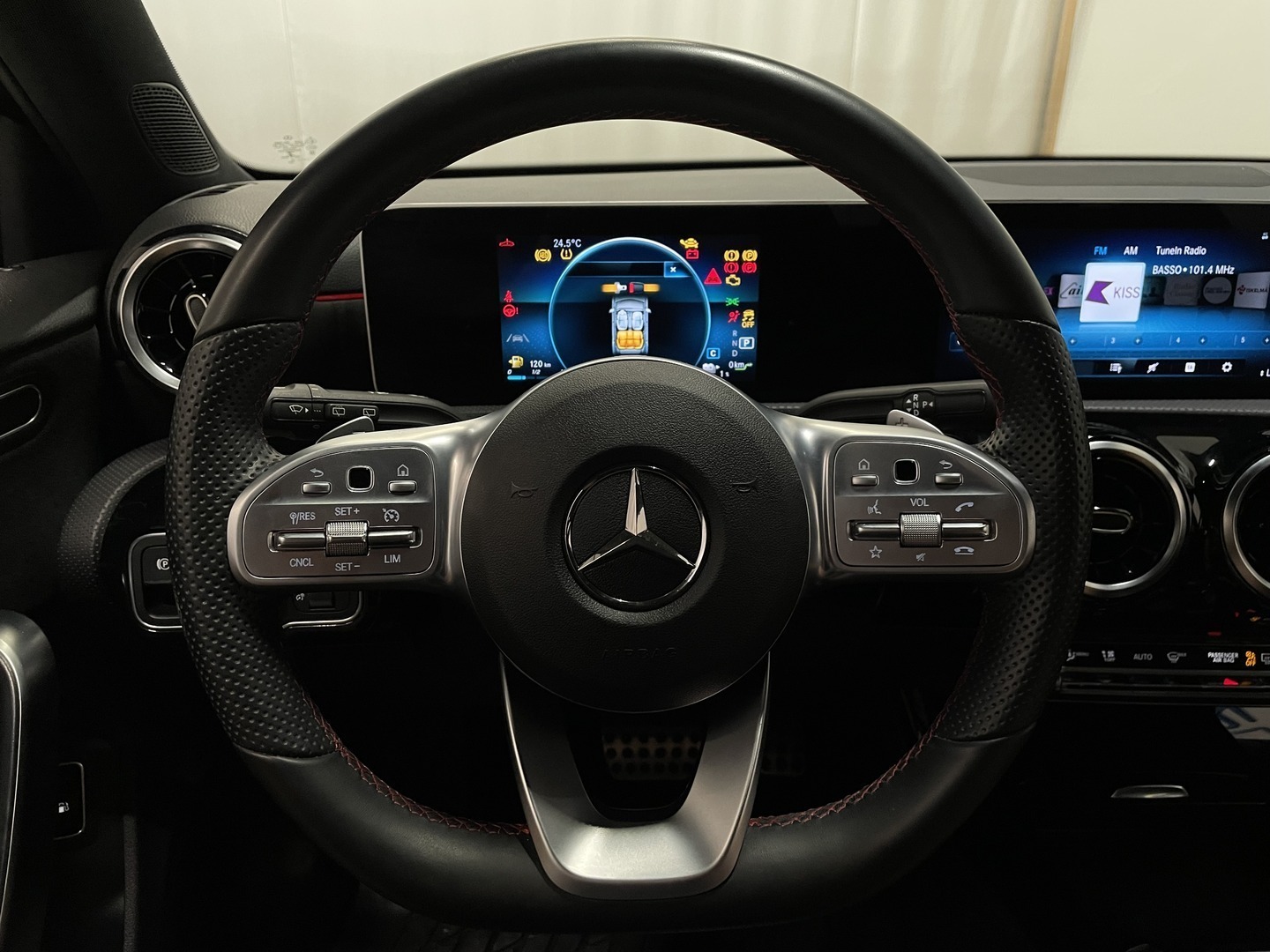 MERCEDES-BENZ A 2020