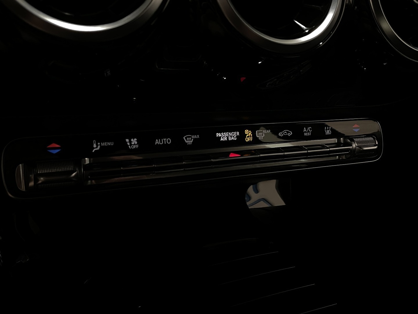 MERCEDES-BENZ A 2020