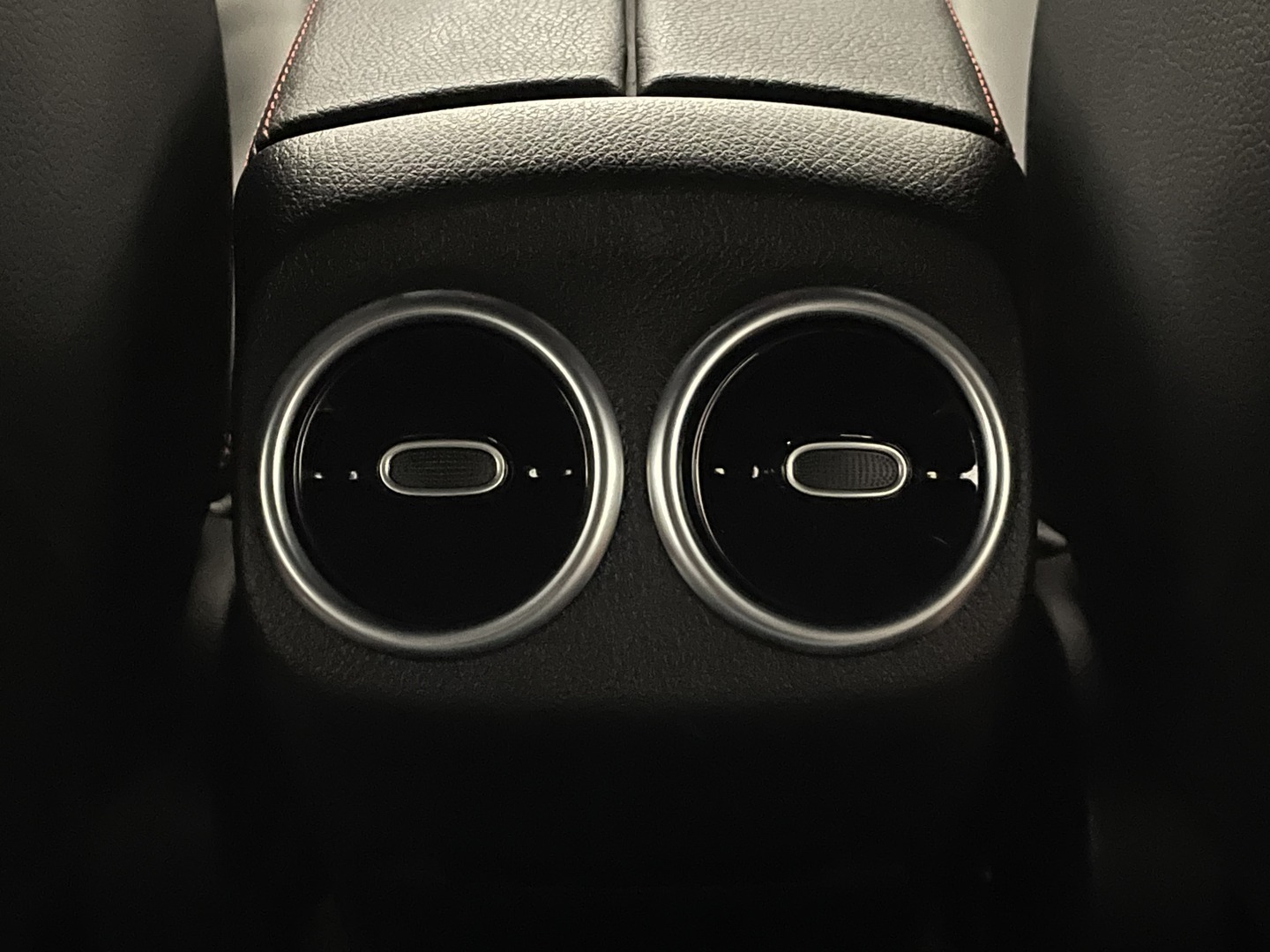 MERCEDES-BENZ A 2020