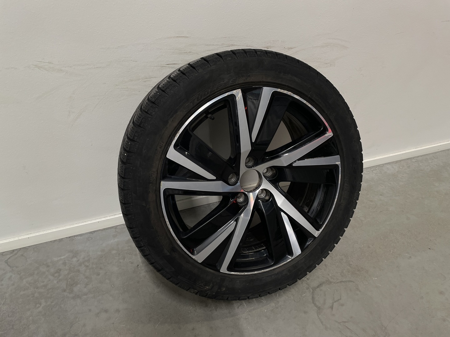 VOLVO V90 2021