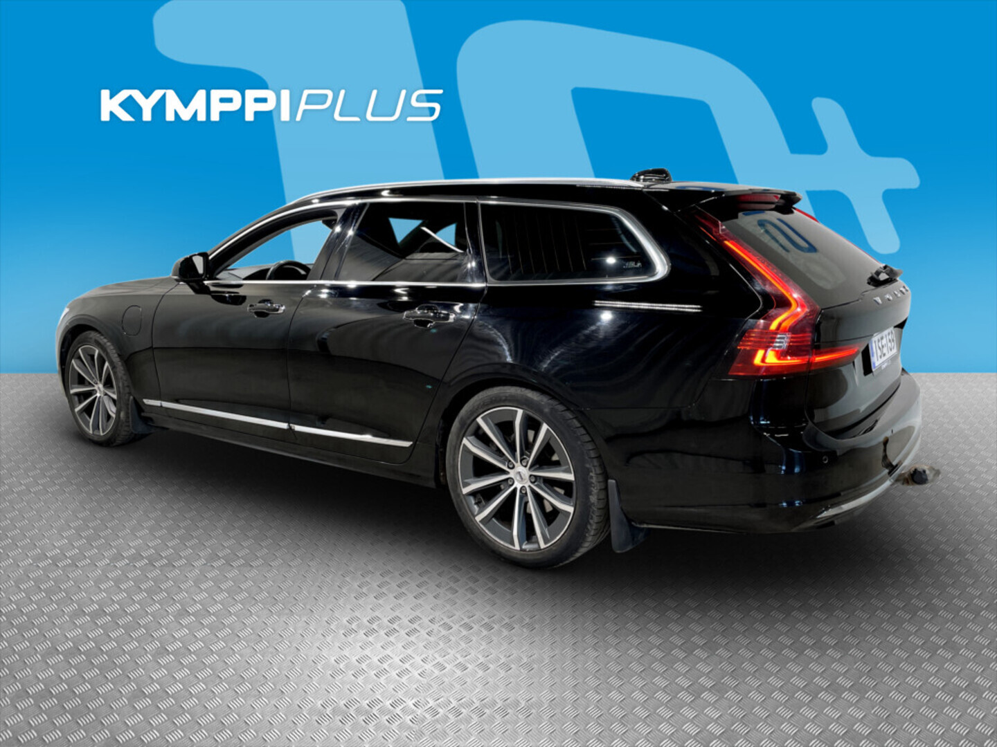 VOLVO V90 2021