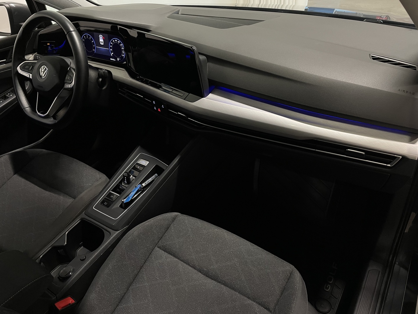 VOLKSWAGEN Golf 2021