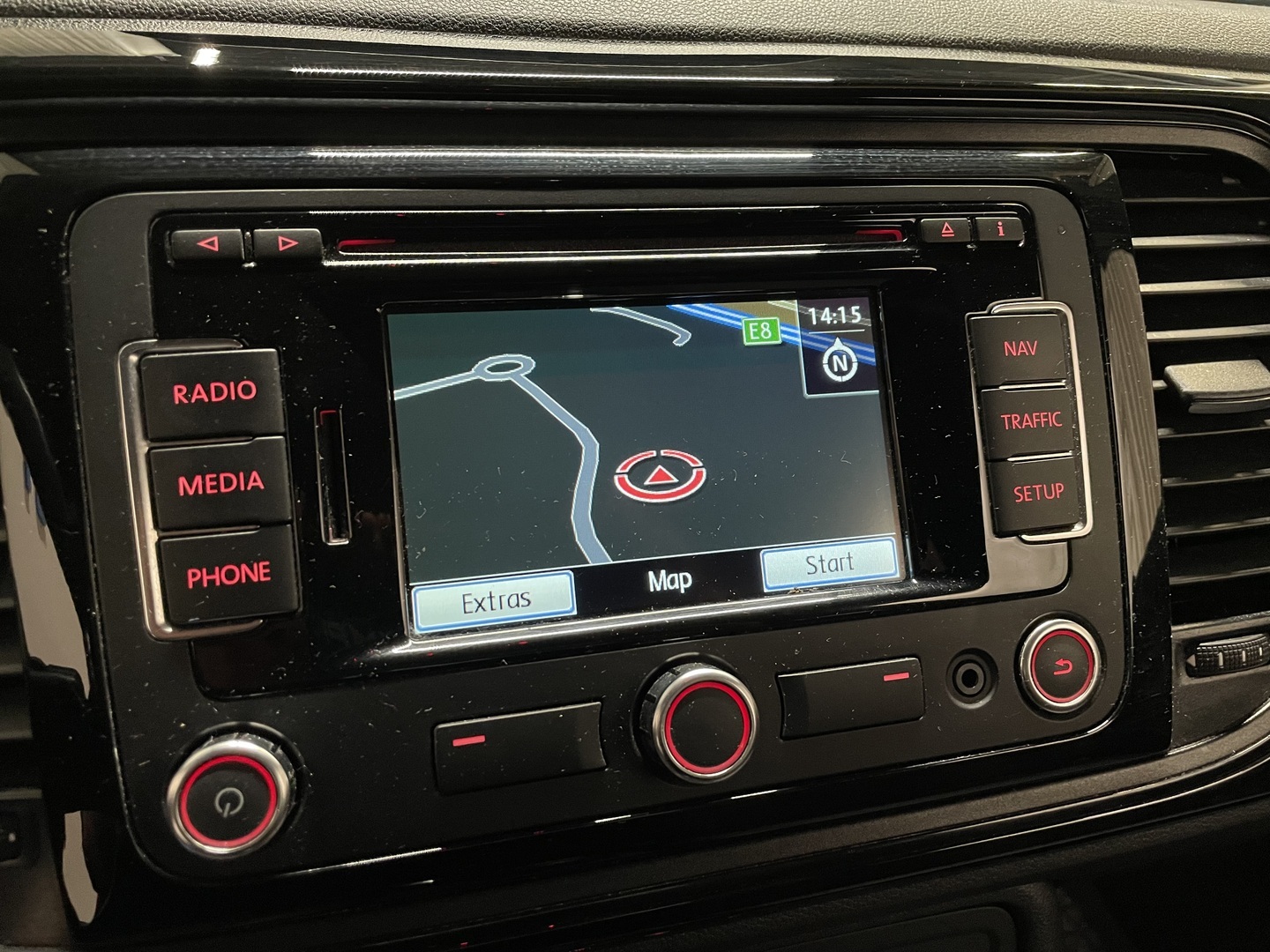 VOLKSWAGEN Beetle 2012