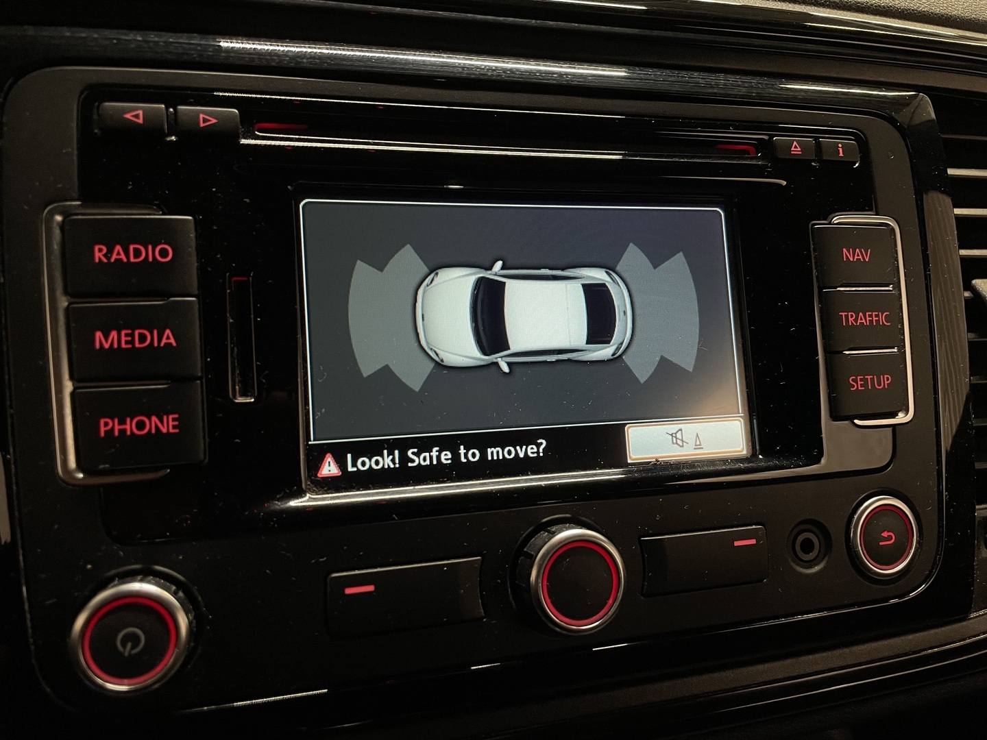 VOLKSWAGEN Beetle 2012