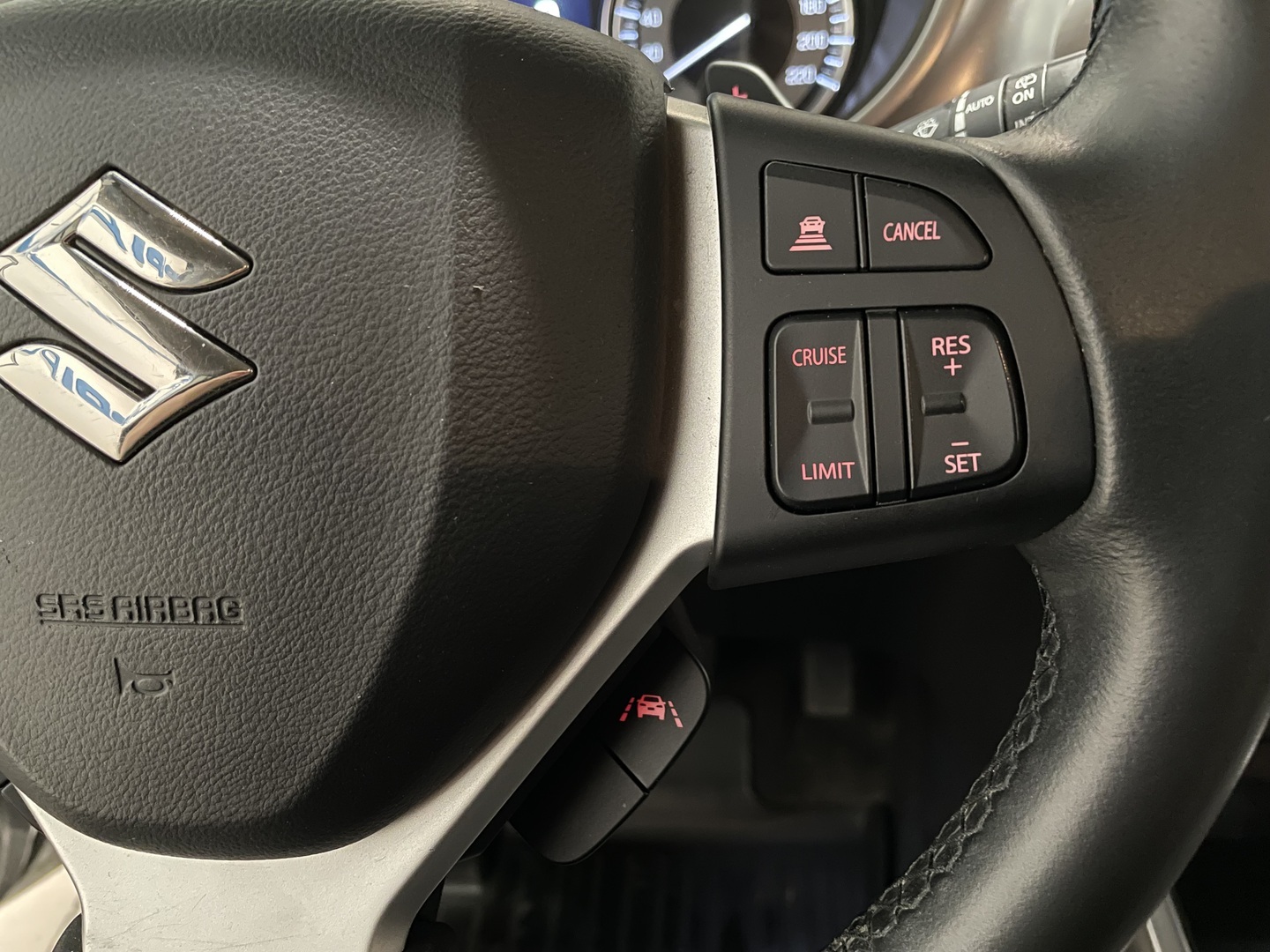 SUZUKI Vitara 2023