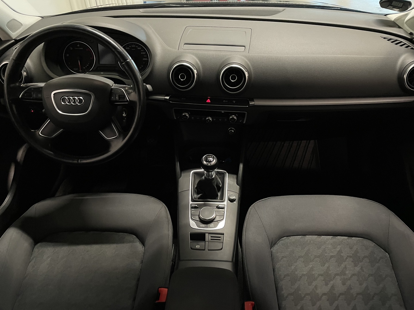 AUDI A3 2016
