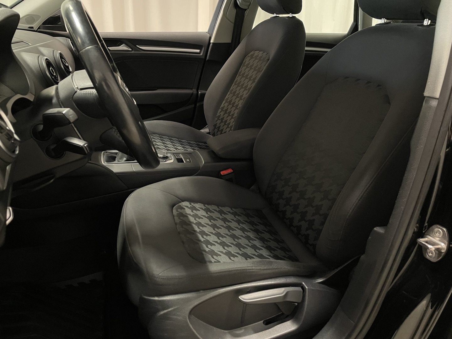 AUDI A3 2016