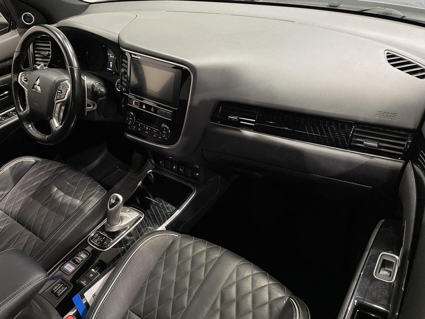 MITSUBISHI Outlander PHEV 2018