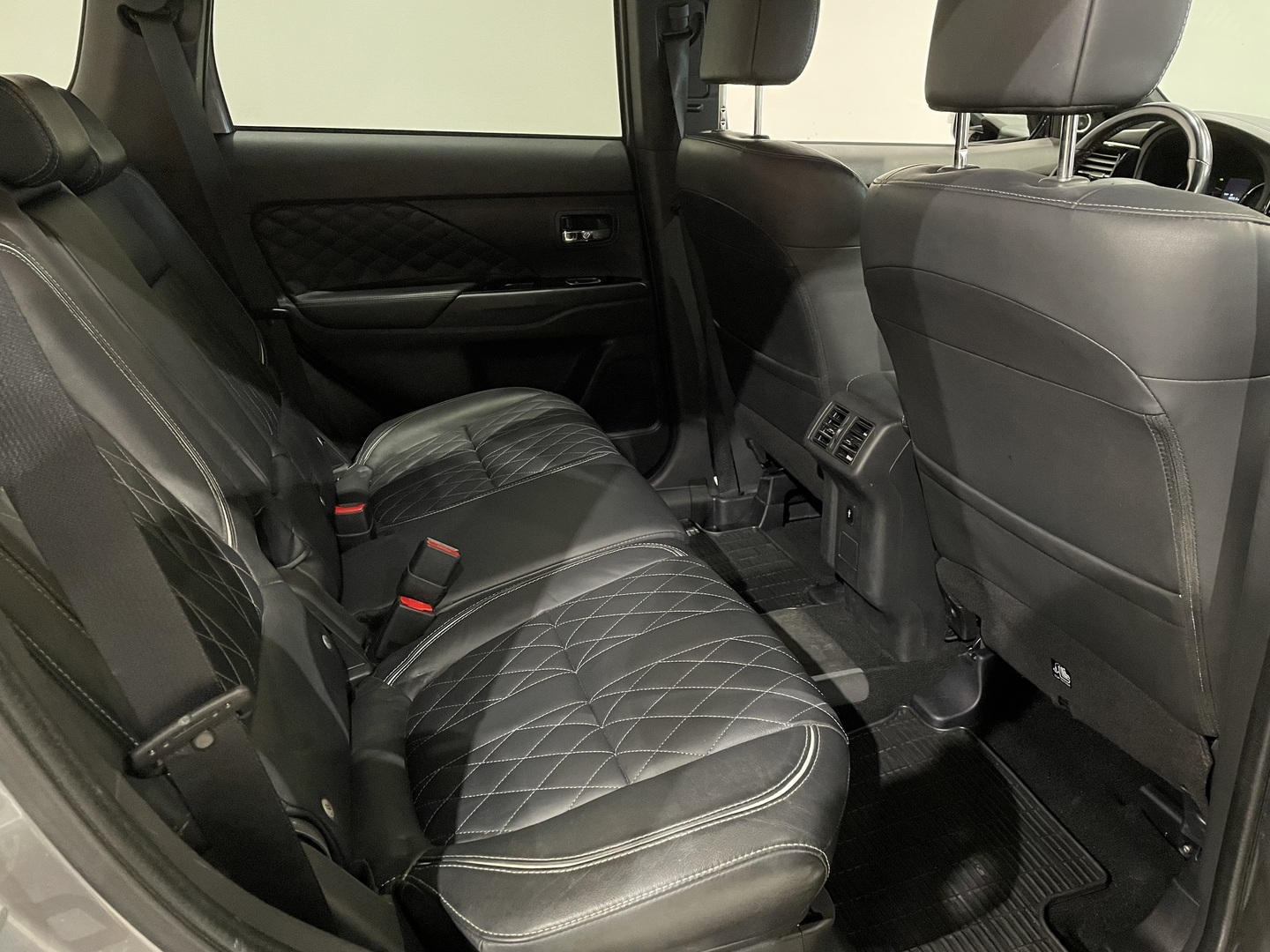 MITSUBISHI Outlander PHEV 2018