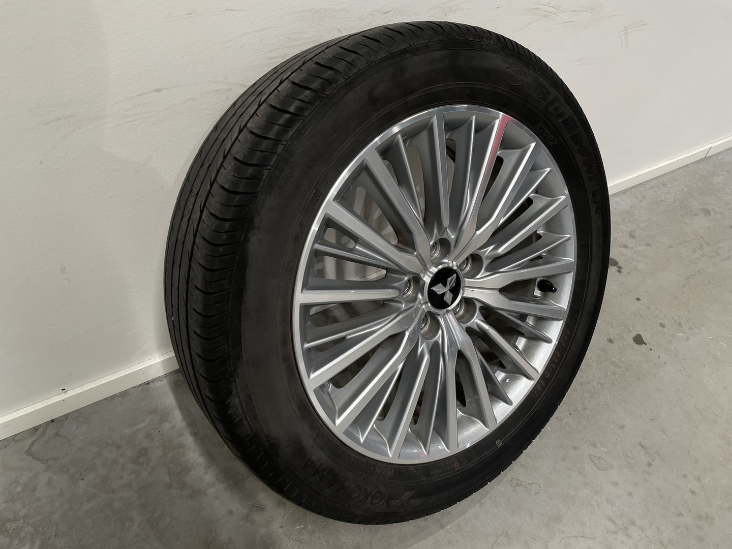 MITSUBISHI Outlander PHEV 2018