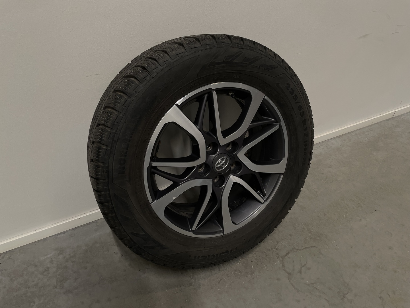 TOYOTA RAV4 2018