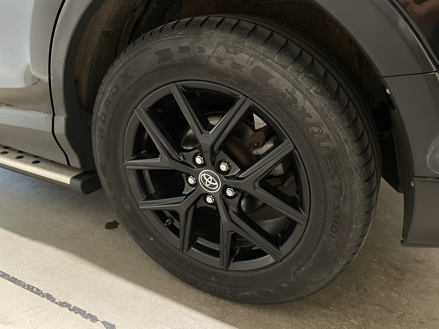 TOYOTA RAV4 2018