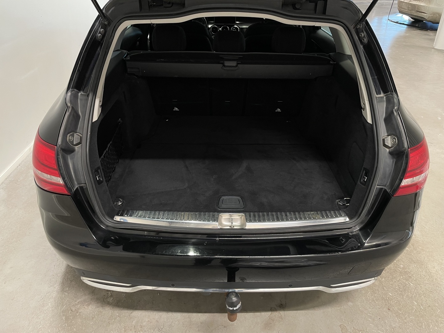 MERCEDES-BENZ C 2016