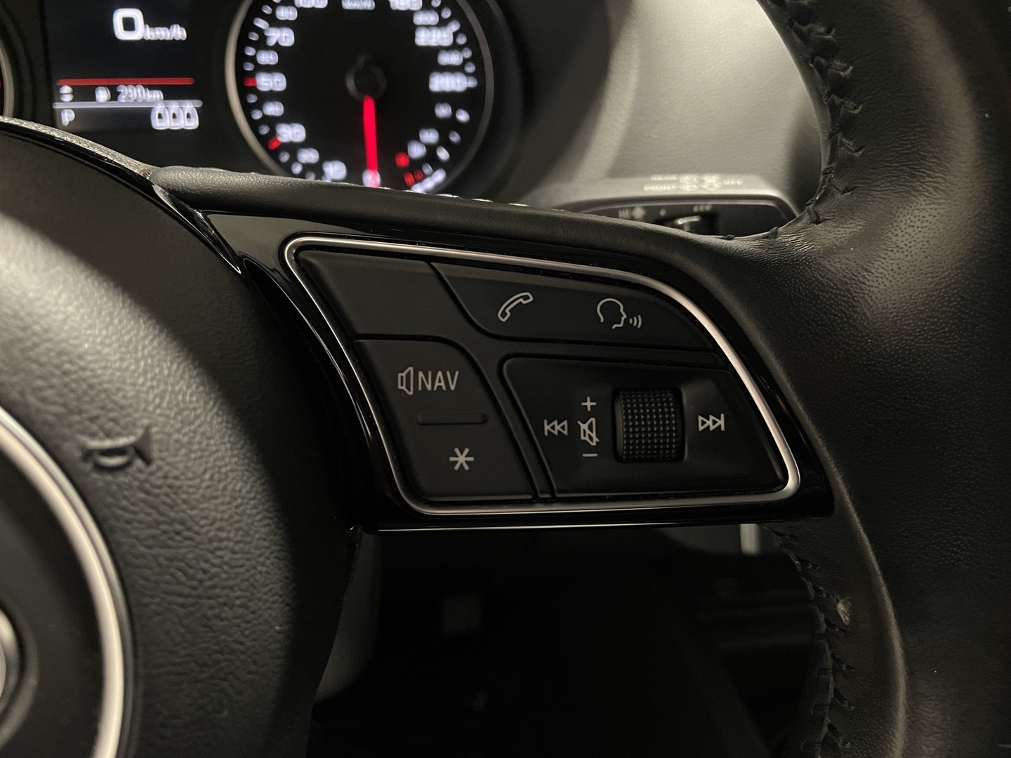 AUDI Q2 2018