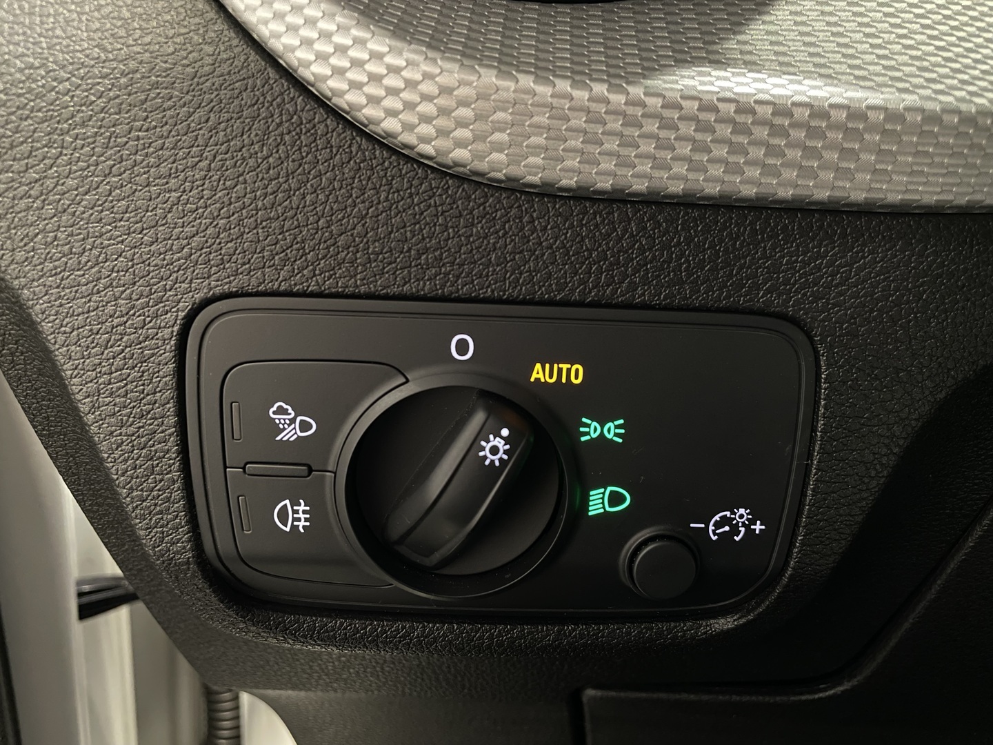 AUDI Q2 2018
