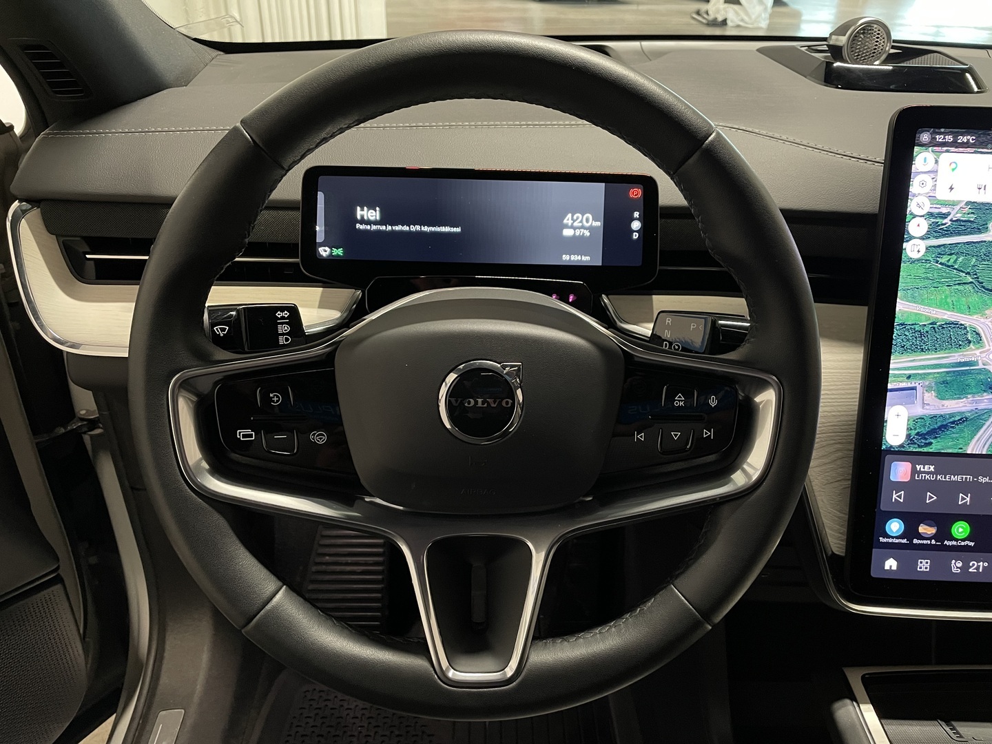 VOLVO EX90 2025