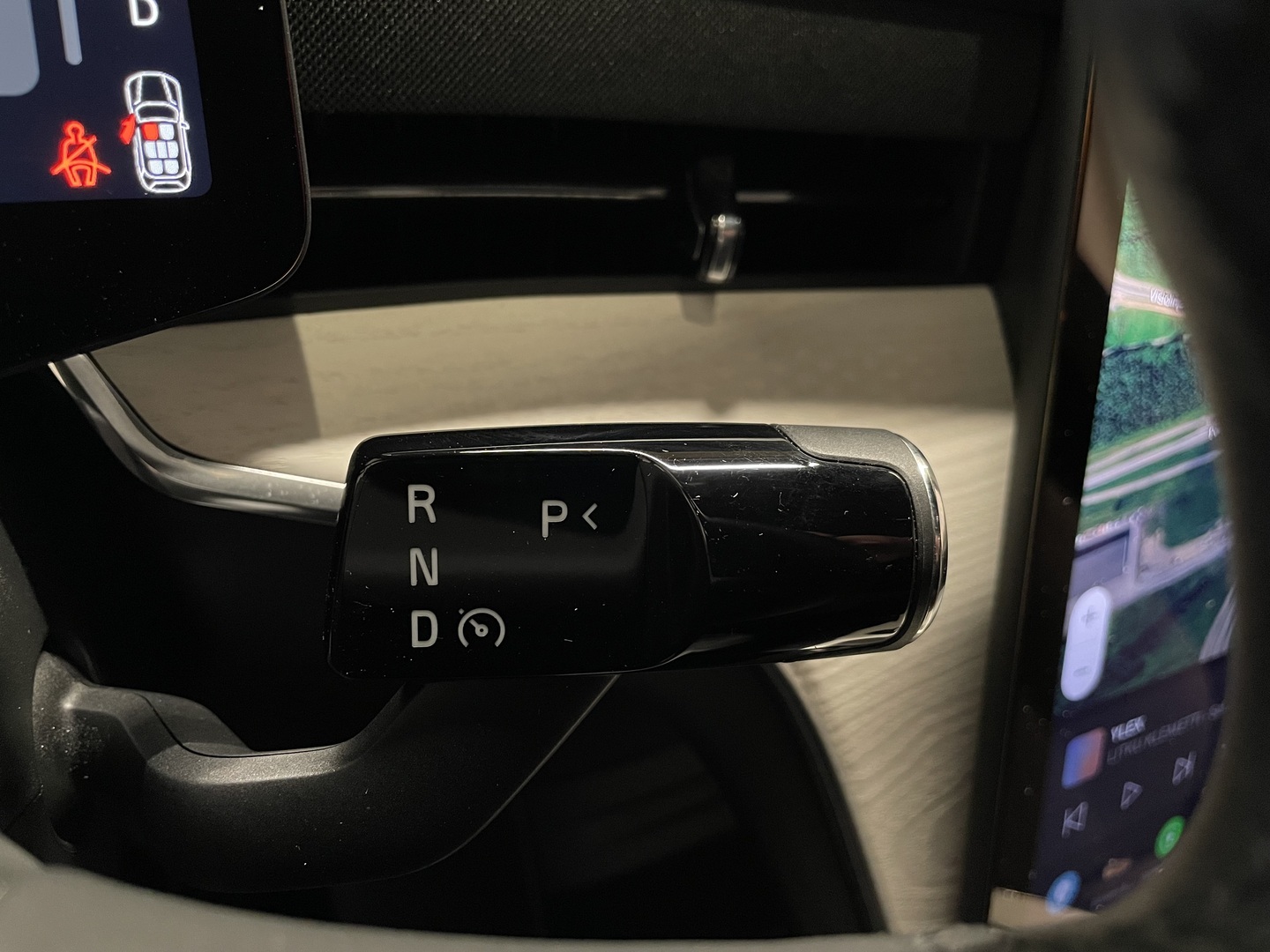 VOLVO EX90 2025