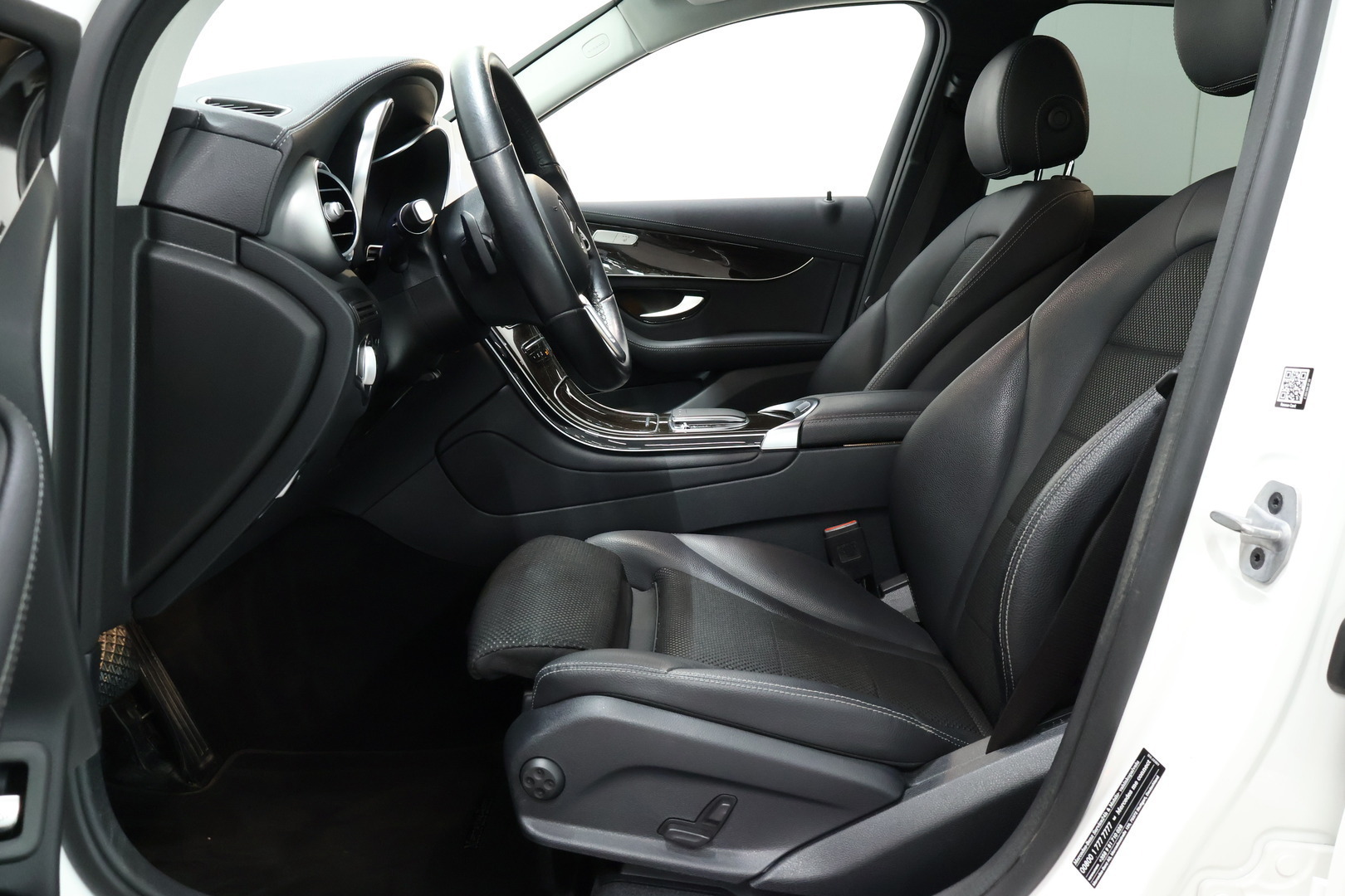 MERCEDES-BENZ GLC 2021