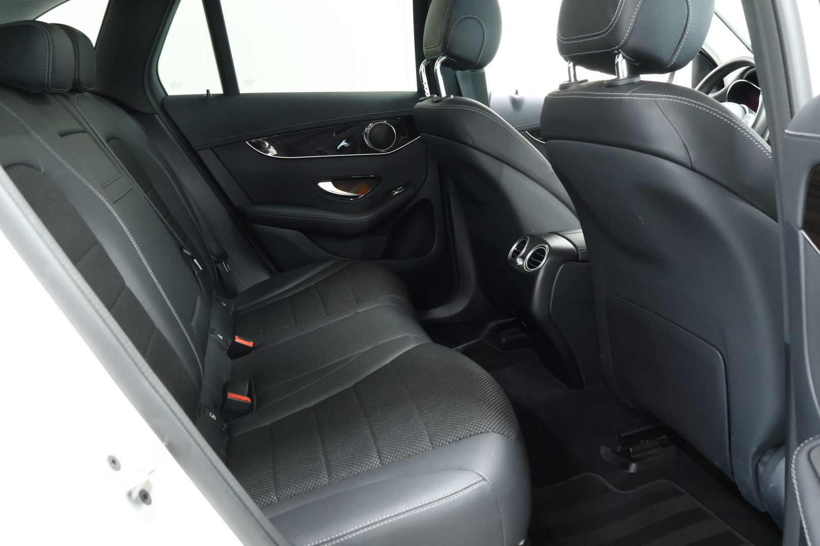 MERCEDES-BENZ GLC 2021