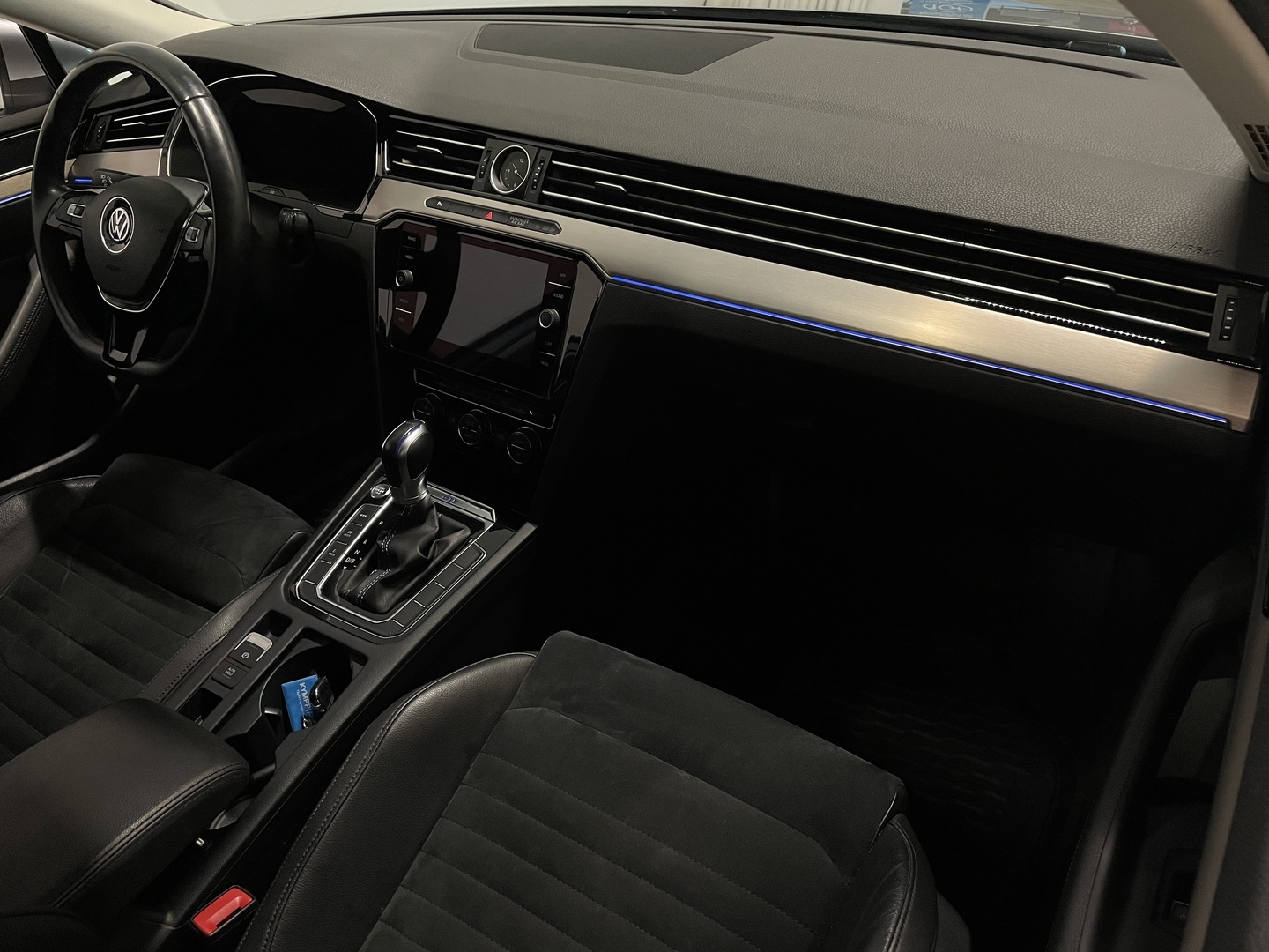 VOLKSWAGEN Passat 2018