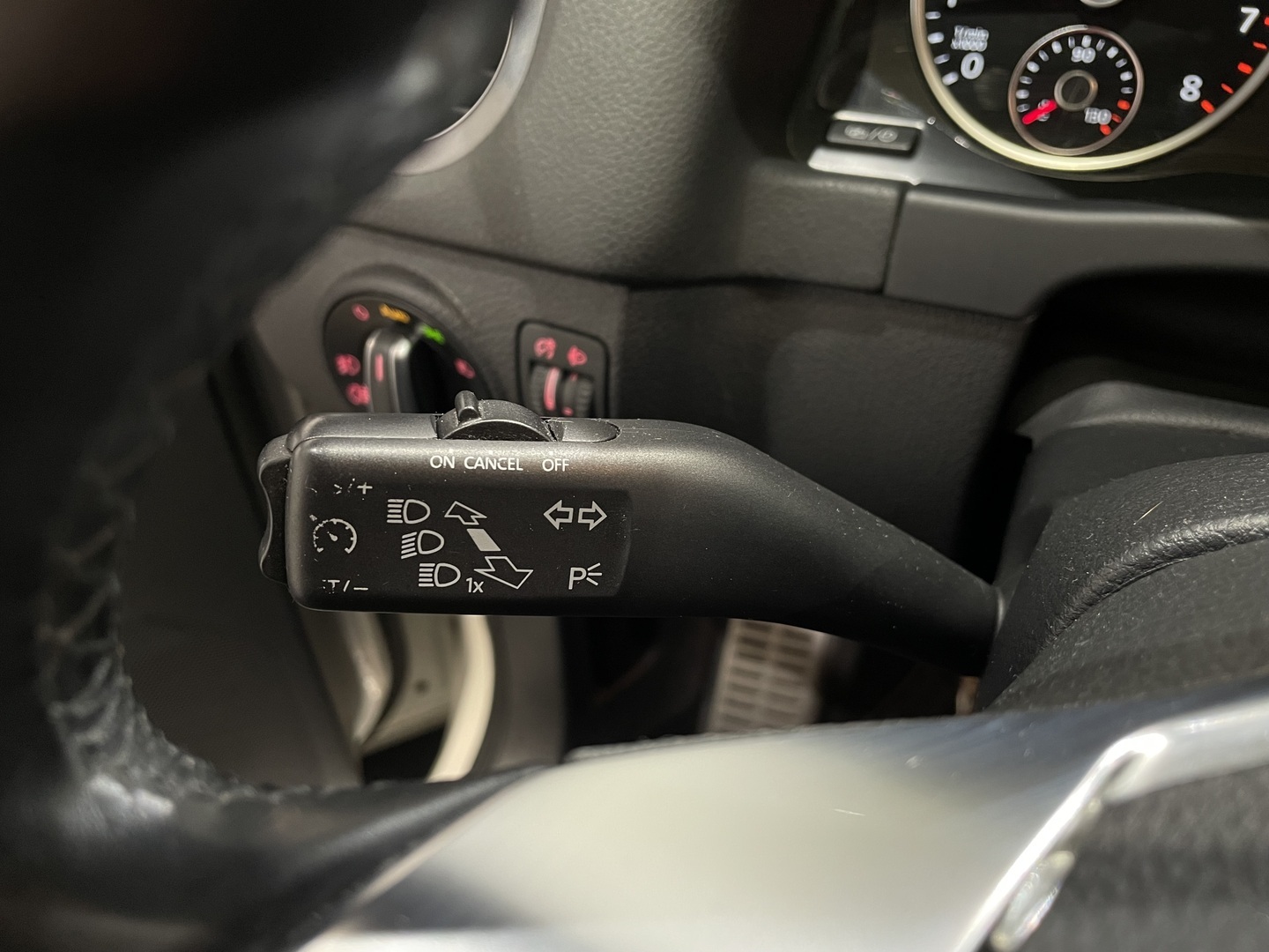 VOLKSWAGEN Tiguan 2014