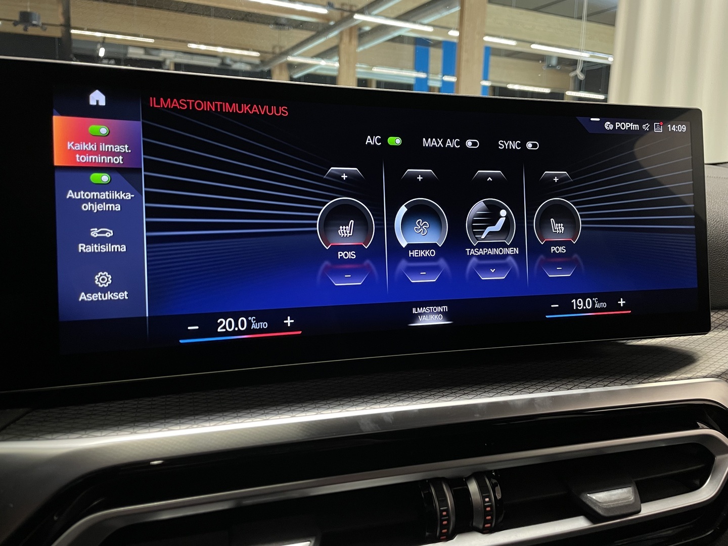 BMW i4 2023