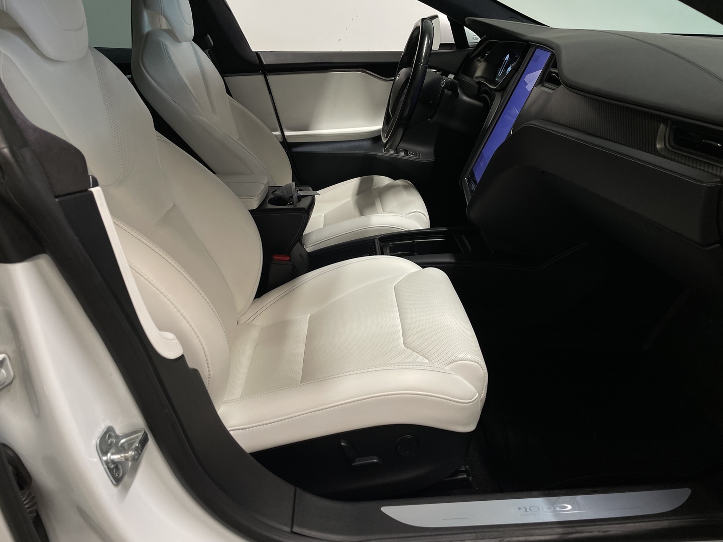 TESLA Model S 2019
