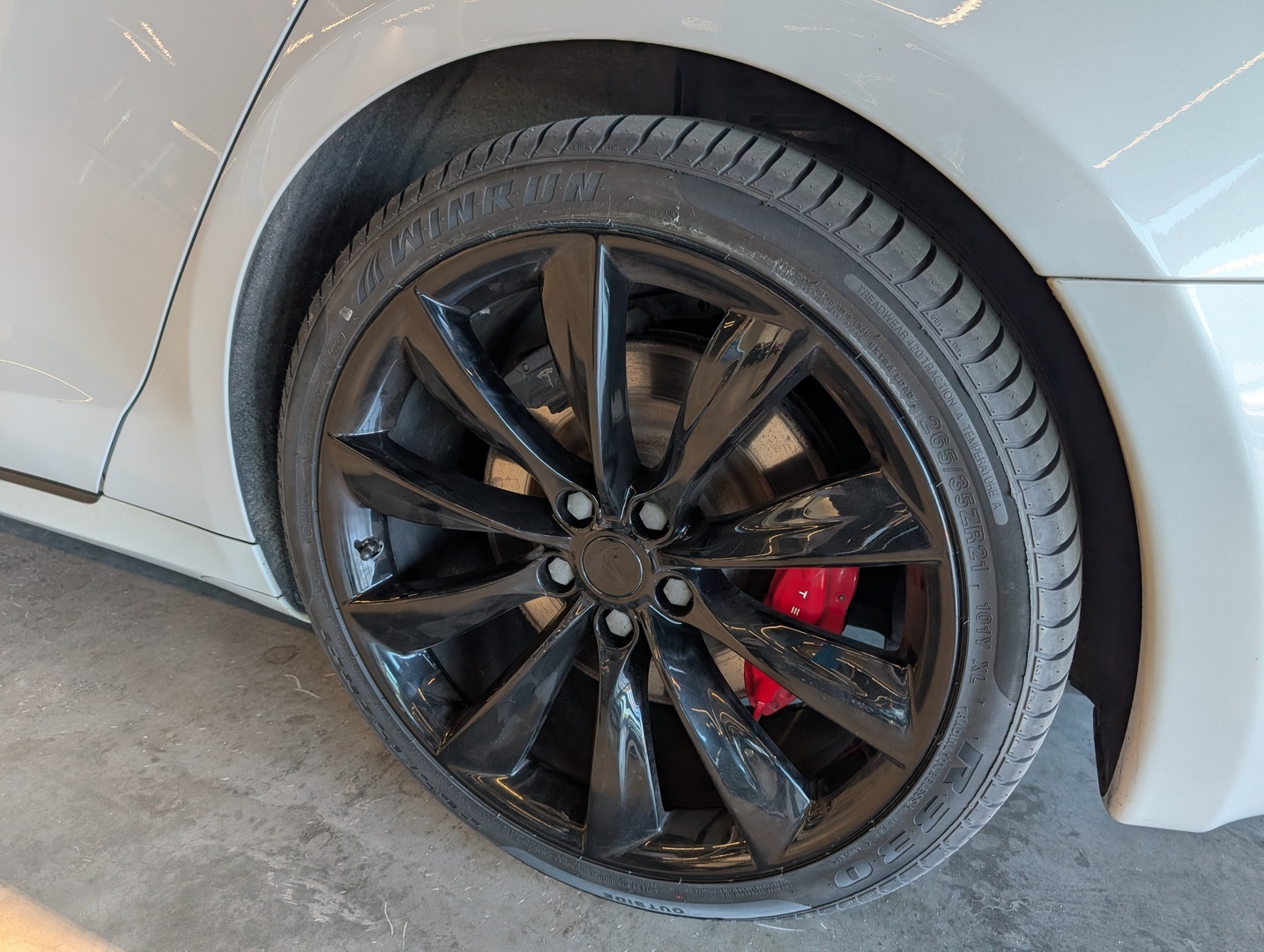 TESLA Model S 2019