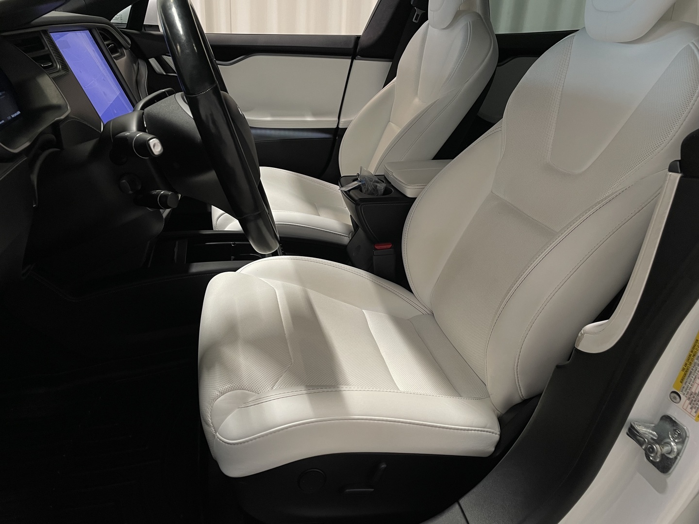 TESLA Model S 2019