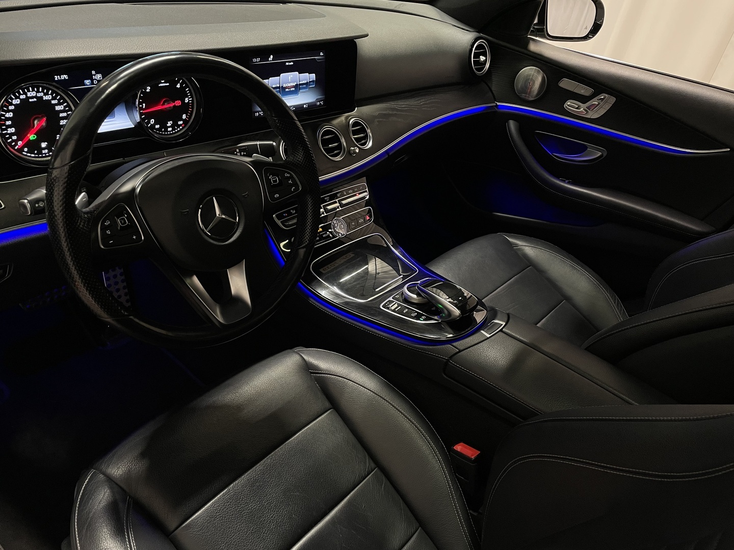 MERCEDES-BENZ E 2017