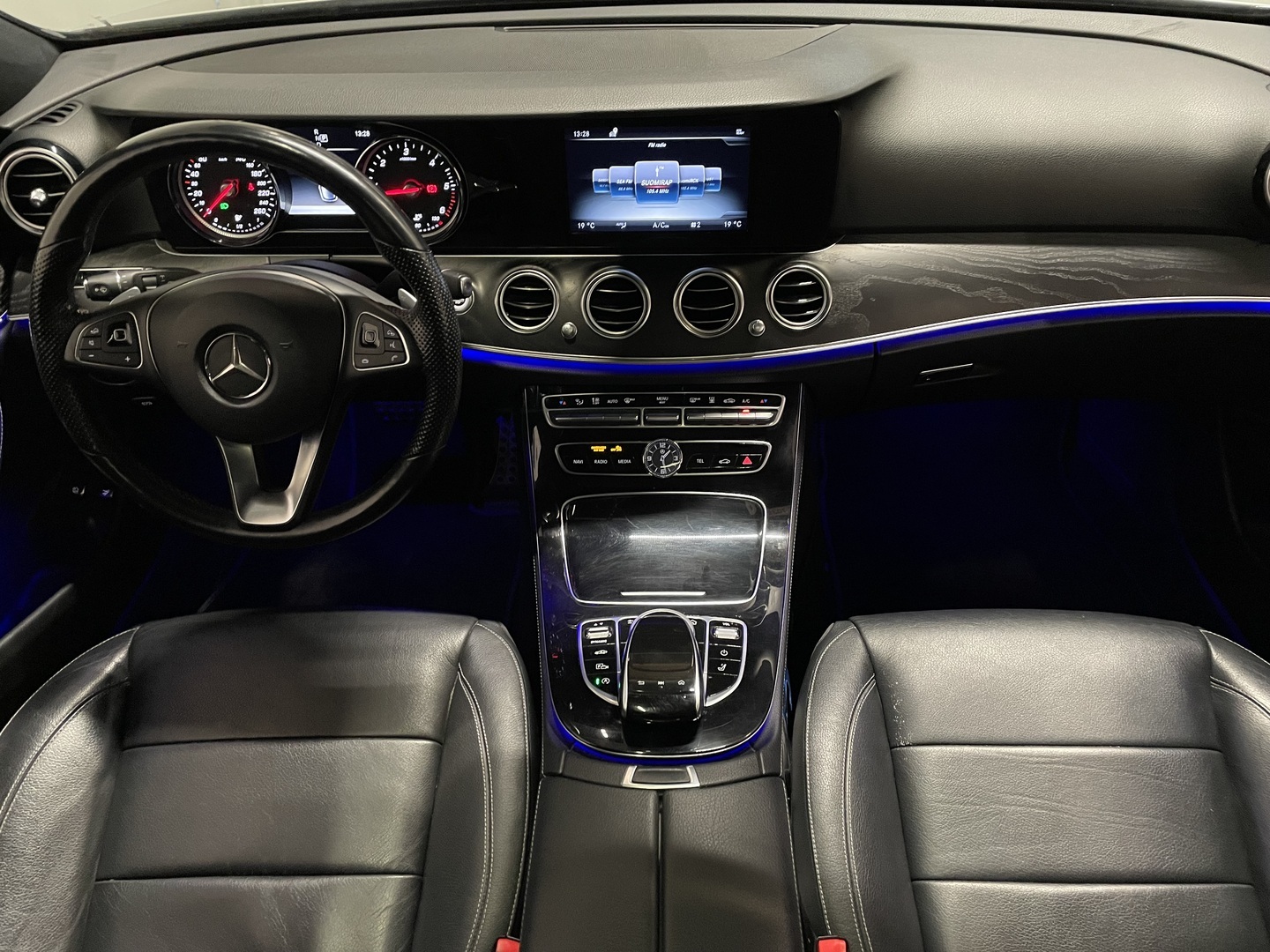 MERCEDES-BENZ E 2017