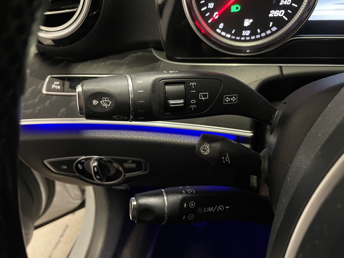 MERCEDES-BENZ E 2017