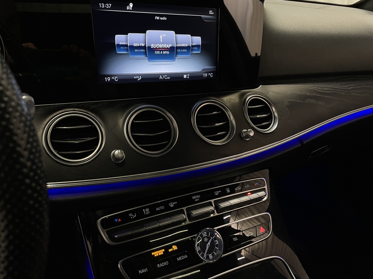 MERCEDES-BENZ E 2017
