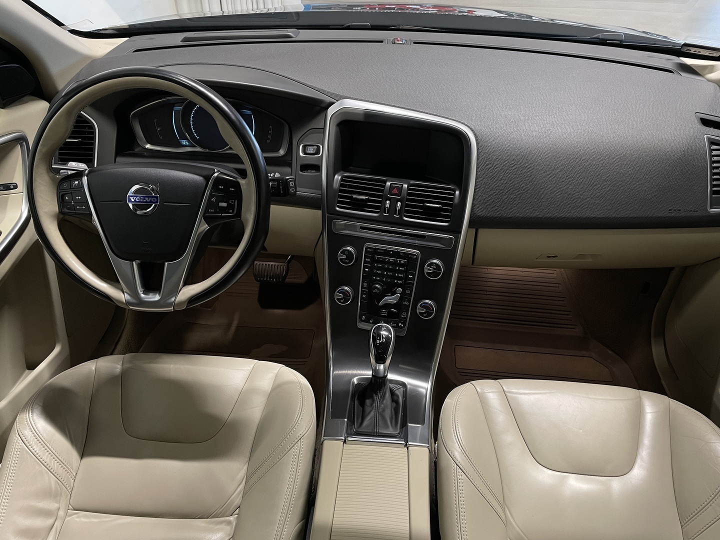 VOLVO XC60 2014