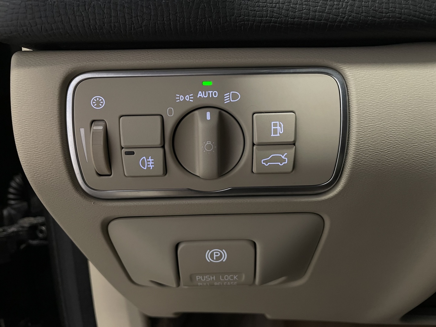 VOLVO XC60 2014