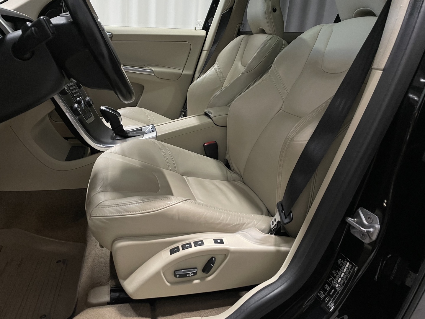 VOLVO XC60 2014