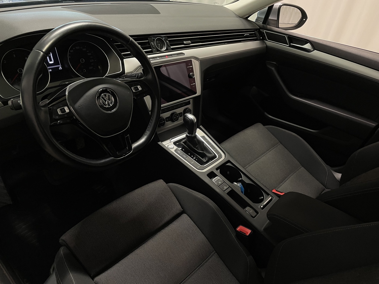 VOLKSWAGEN Passat 2019
