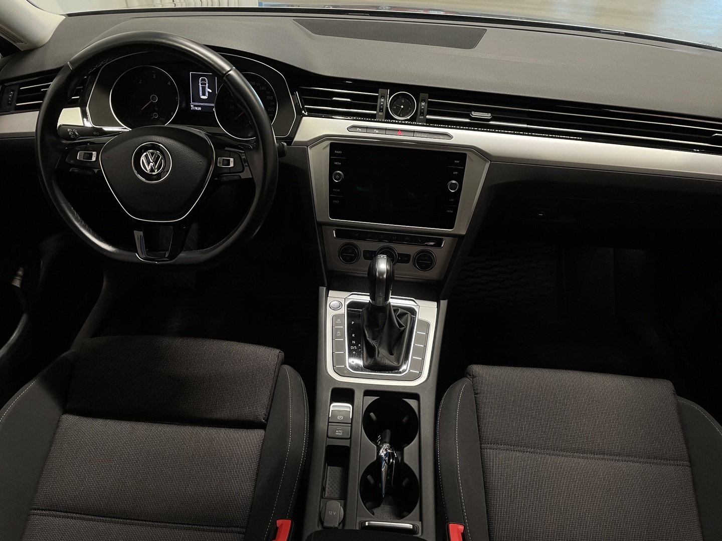 VOLKSWAGEN Passat 2019