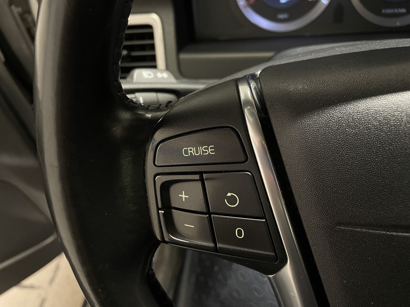 VOLVO XC70 2009