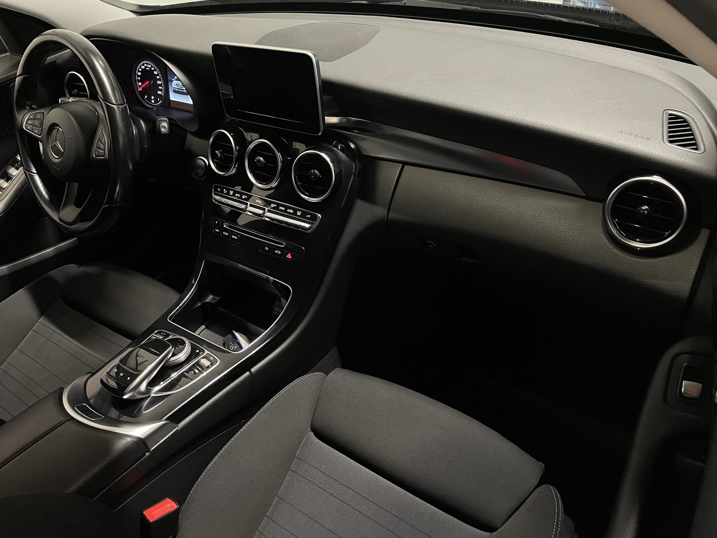 MERCEDES-BENZ C 2015