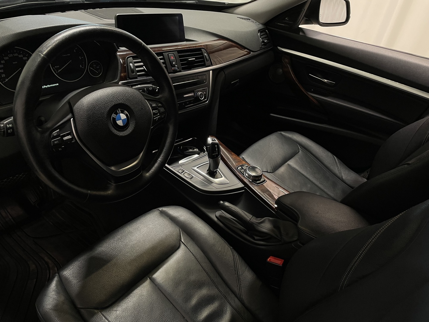BMW 320 Gran Turismo 2014
