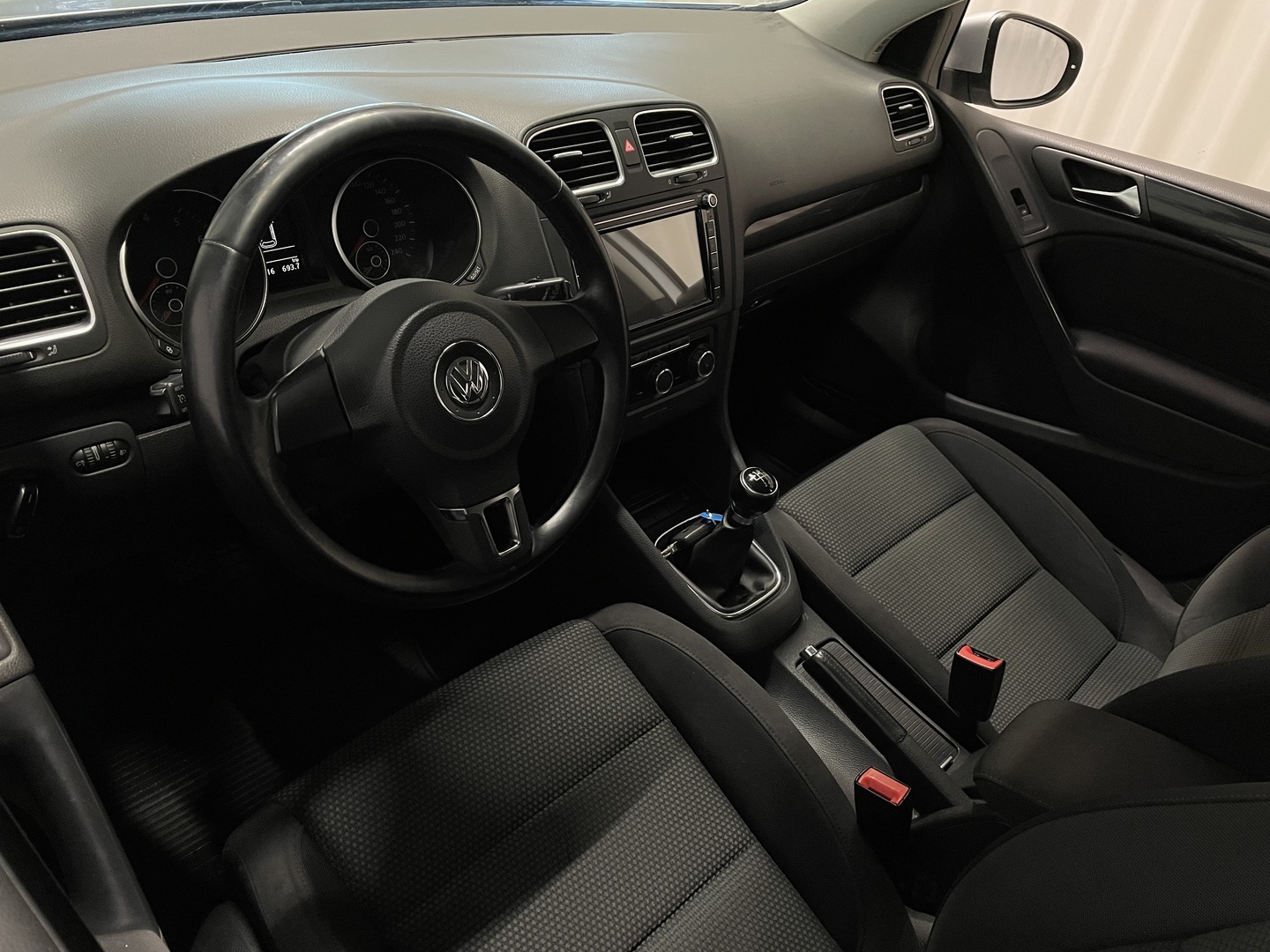 VOLKSWAGEN Golf 2010