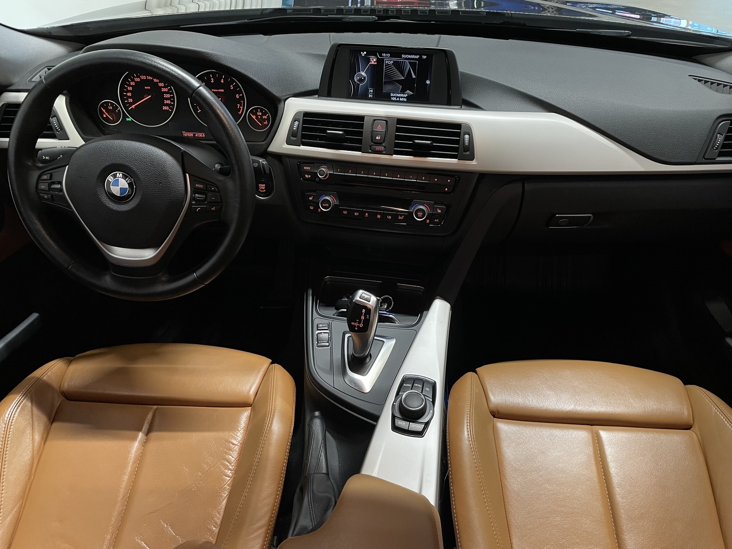 BMW 320 Gran Turismo 2016