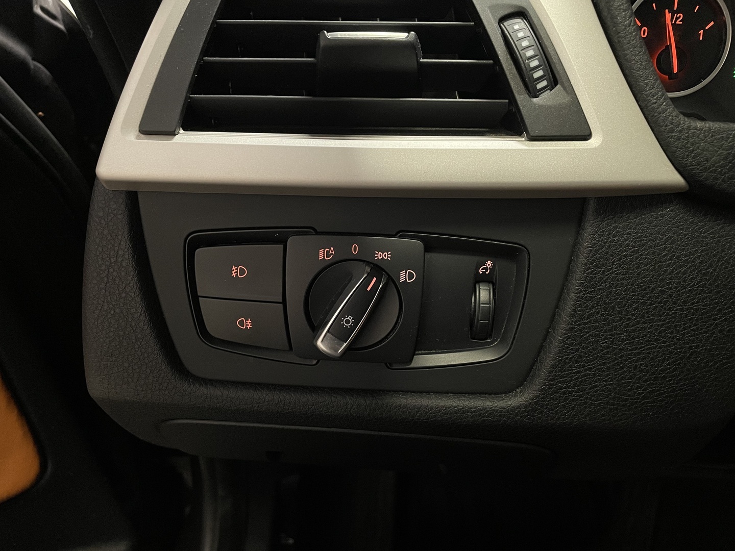 BMW 320 Gran Turismo 2016