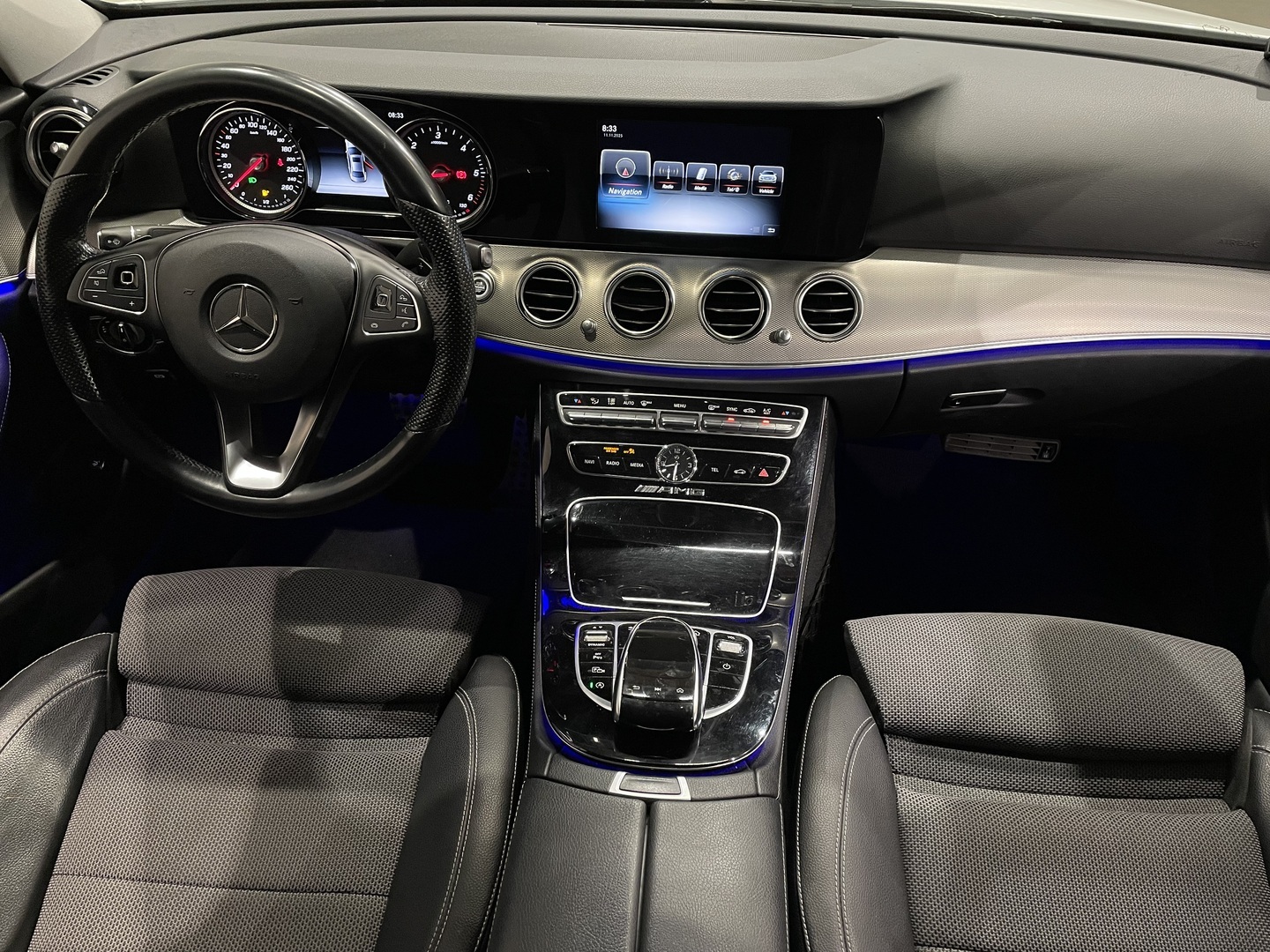 MERCEDES-BENZ E 2016