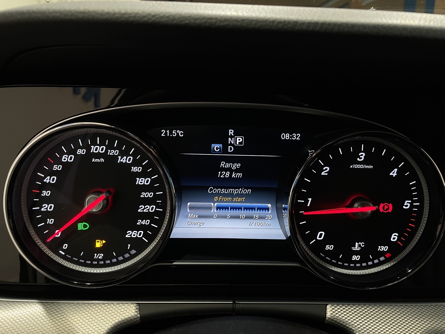 MERCEDES-BENZ E 2016