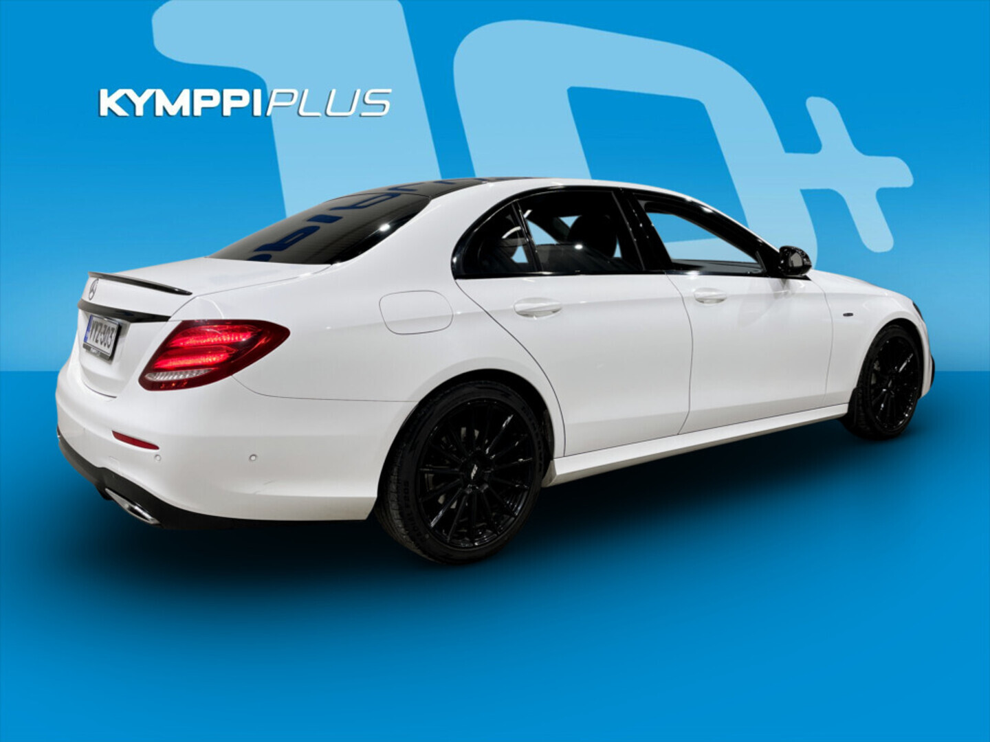 MERCEDES-BENZ E 2016