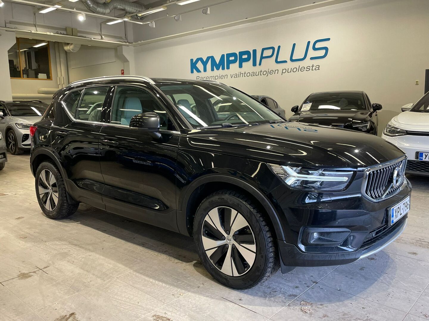 VOLVO XC40 2021